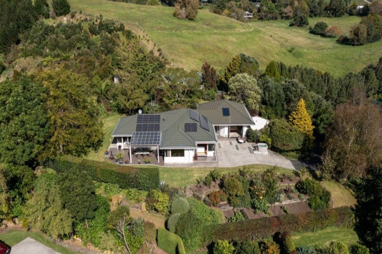 Photo of property in 16 Gunbar Drive, Welcome Bay, Tauranga, 3175