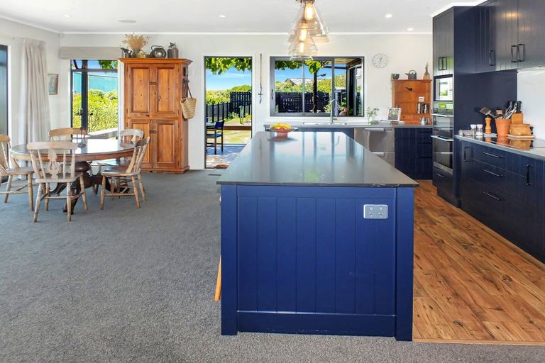 Photo of property in 9 Lakeview Drive, Foxton Beach, Foxton, 4815