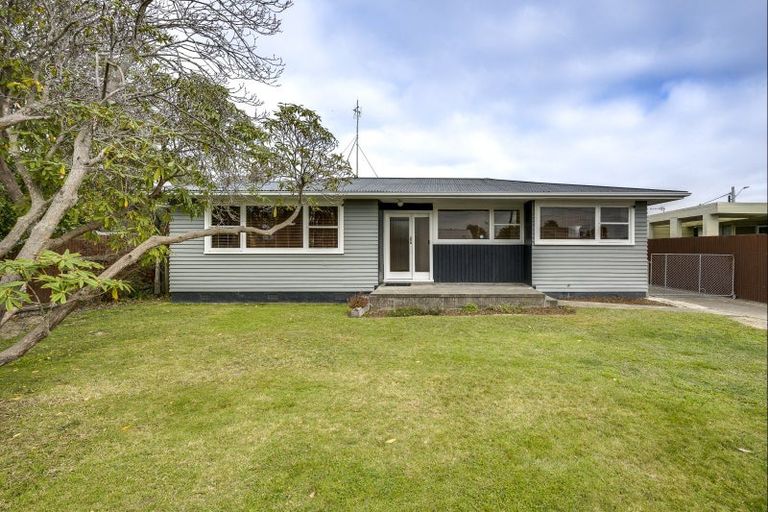 Photo of property in 25 Trevelyan Street, Onekawa, Napier, 4110