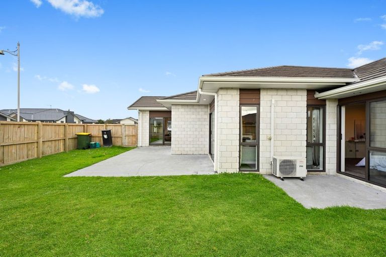 Photo of property in 2 Capricorn Place, Rototuna North, Hamilton, 3210