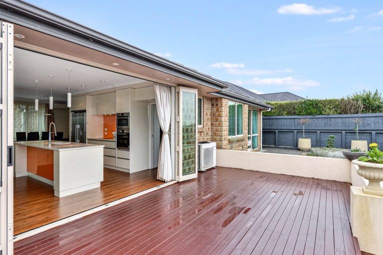 Photo of property in 10 Sinead Court, Grandview Heights, Hamilton, 3200