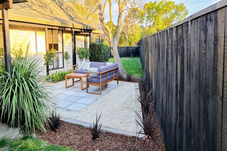 Photo of property in 6 Heaphy Place, Casebrook, Christchurch, 8051