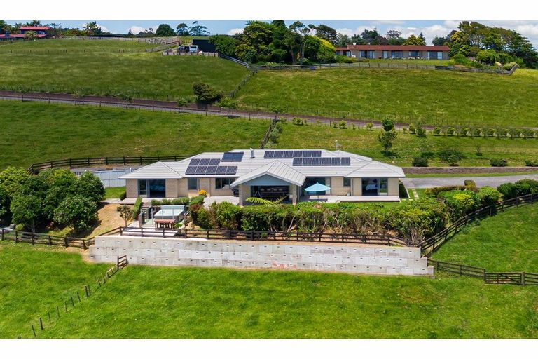 Photo of property in 640 Ponga Road, Opaheke, Papakura, 2584