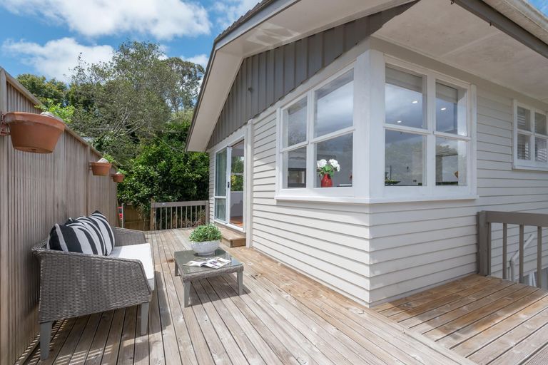 Photo of property in 12 Bacot Place, Howick, Auckland, 2014