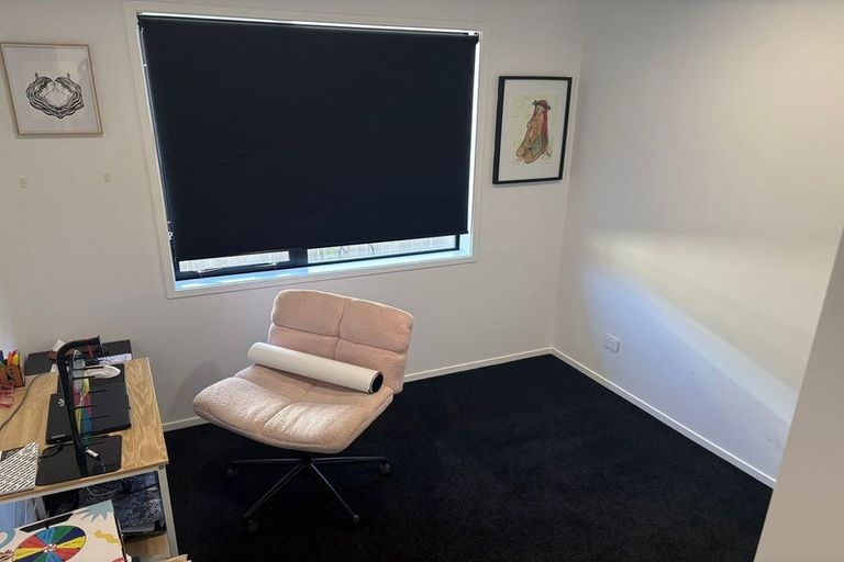 Photo of property in 120 Seaview Road, Westown, New Plymouth, 4310