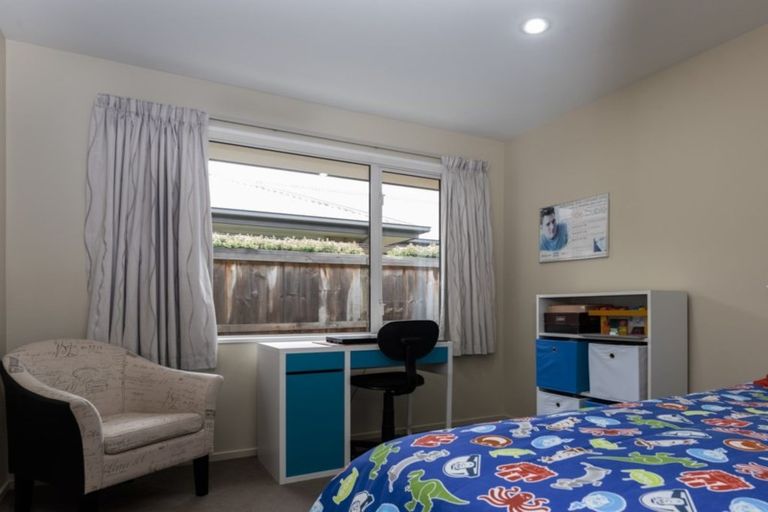 Photo of property in 3a Annies Lane, Aidanfield, Christchurch, 8025