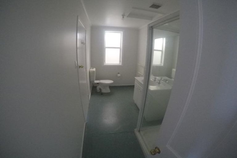 Photo of property in 250 Adelaide Road, Newtown, Wellington, 6021