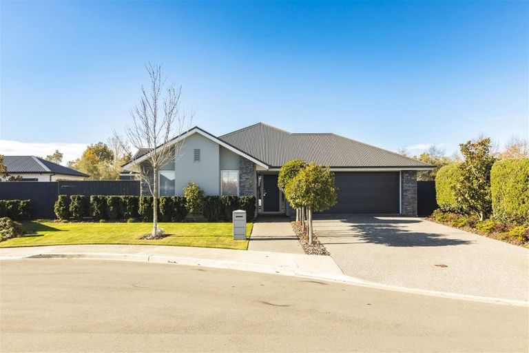 Photo of property in 10 Gerard Place, Rangiora, 7400