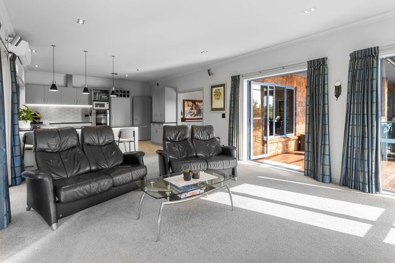 Photo of property in 25 Twin Peaks Grove, Koputaroa, Levin, 5575