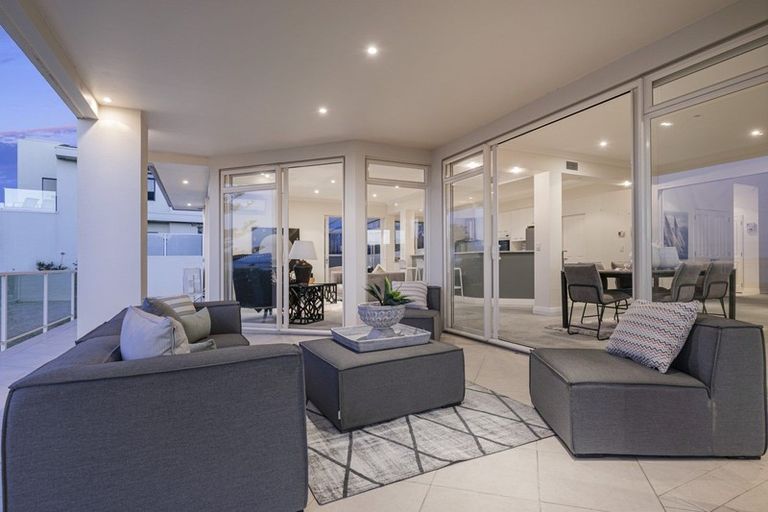 Photo of property in 18 Fishermans Cove, Army Bay, Whangaparaoa, 0930