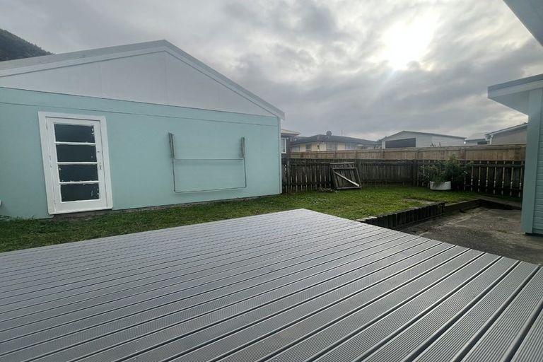 Photo of property in 74a Te Pene Avenue, Titahi Bay, Porirua, 5022