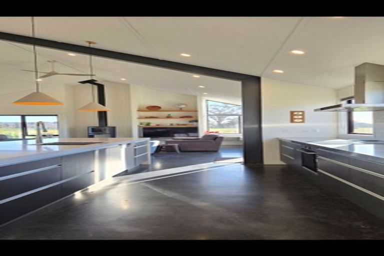 Photo of property in 48 Sherwood Road, Makikihi, Waimate, 7978