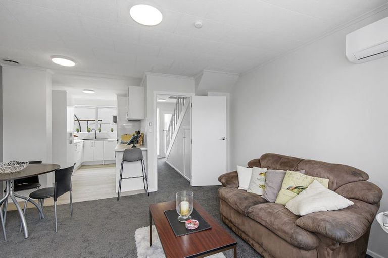 Photo of property in 7/100 Martin Street, Wallaceville, Upper Hutt, 5018