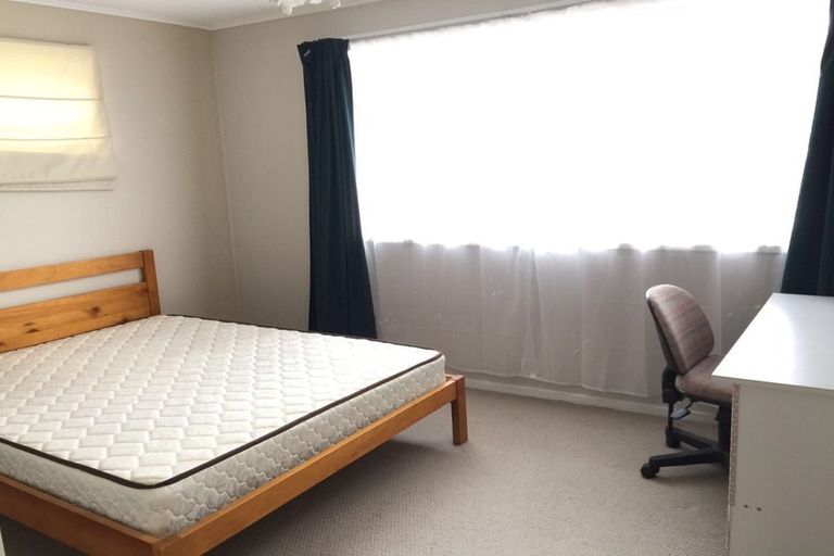 Photo of property in 126 Stapleford Crescent, Browns Bay, Auckland, 0630