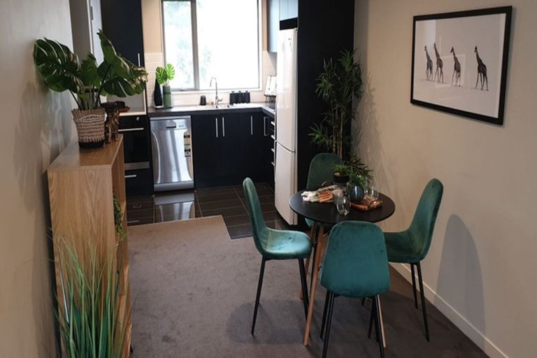 Photo of property in 8/31 Princess Terrace, Newtown, Wellington, 6021