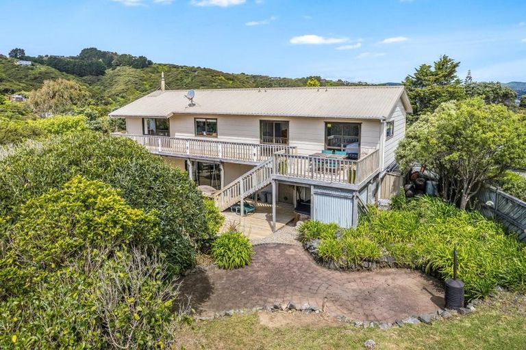 Photo of property in 76 Gordon Road, Plimmerton, Porirua, 5026