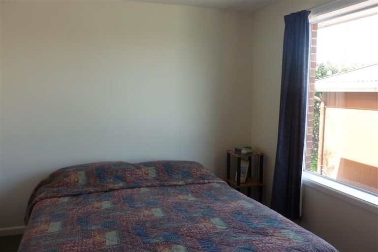 Photo of property in 1/17 Daniels Road, Redwood, Christchurch, 8051