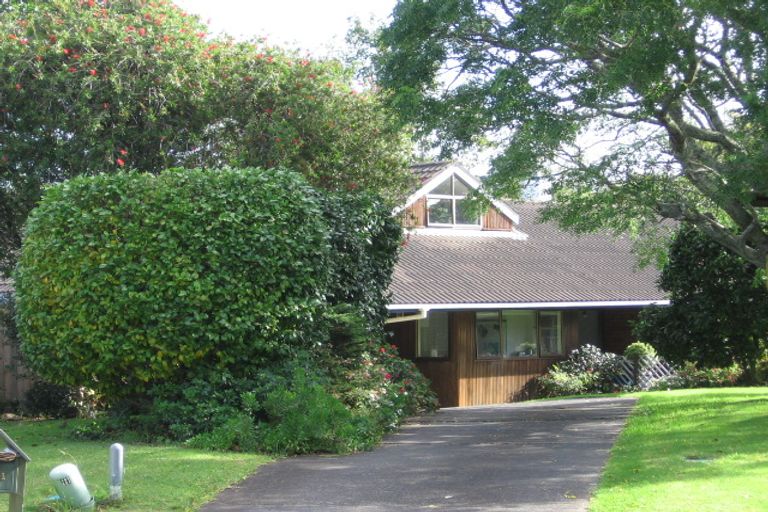Photo of property in 11 Trust Place, Sunnyhills, Auckland, 2010
