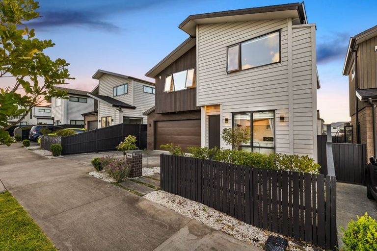 Photo of property in 17 Gecko Road, Hobsonville, Auckland, 0616