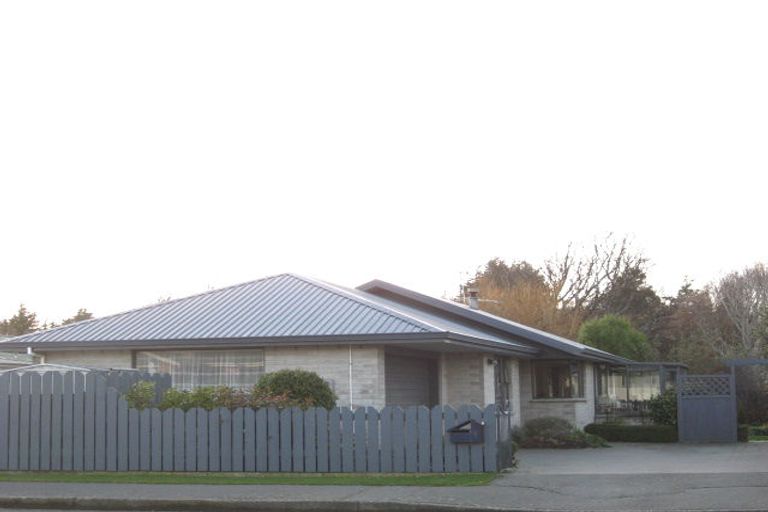 Photo of property in 8 West Plains Road, Waikiwi, Invercargill, 9810