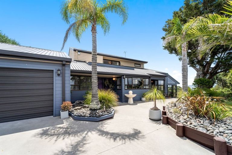 Photo of property in 32 Layton Road, Manly, Whangaparaoa, 0930