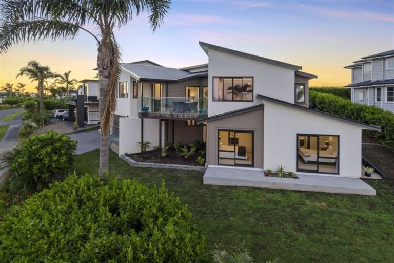 Photo of property in 7 Pacific Cliffs Drive, Gulf Harbour, Whangaparaoa, 0930