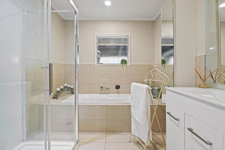 Photo of property in 34 Endeavour Avenue, Flagstaff, Hamilton, 3210