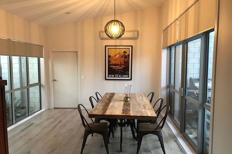 Photo of property in 33 Kanuka Road, Hobsonville, Auckland, 0616