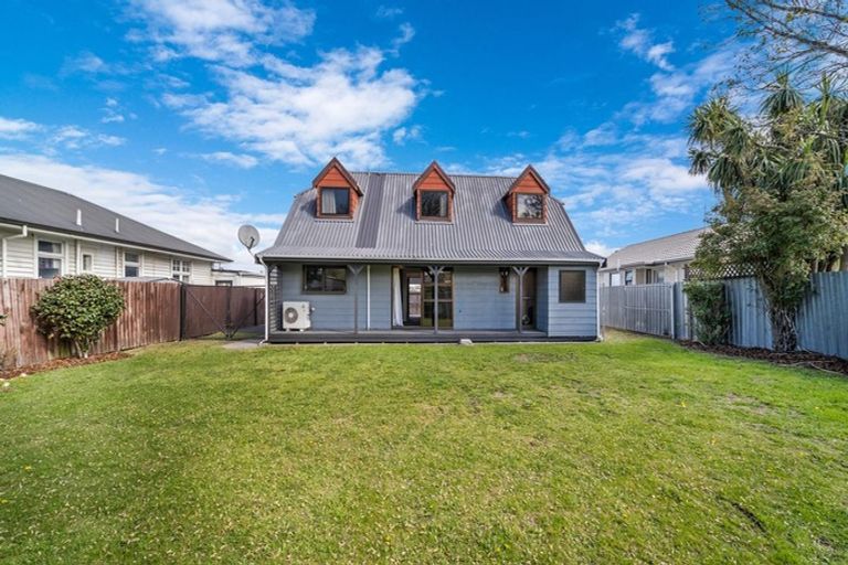 Photo of property in 15 Factory Road, Belfast, Christchurch, 8051