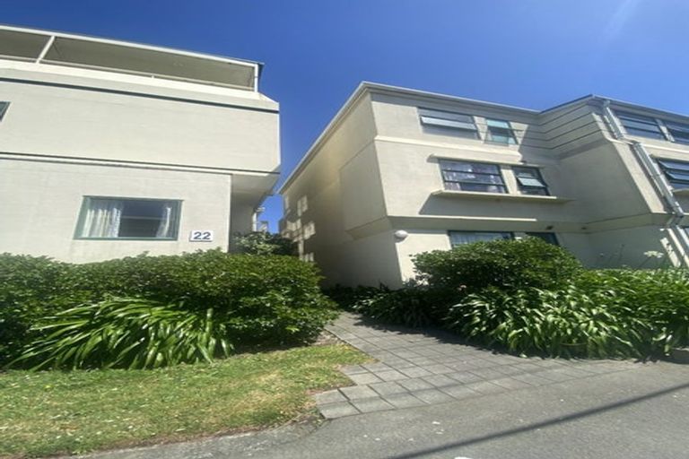 Photo of property in Te Awhina Apartments, 25/22 Sussex Street, Mount Cook, Wellington, 6021