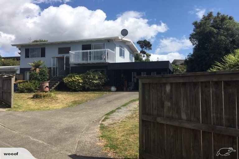 Photo of property in 2/29 Sealy Road, Torbay, Auckland, 0630