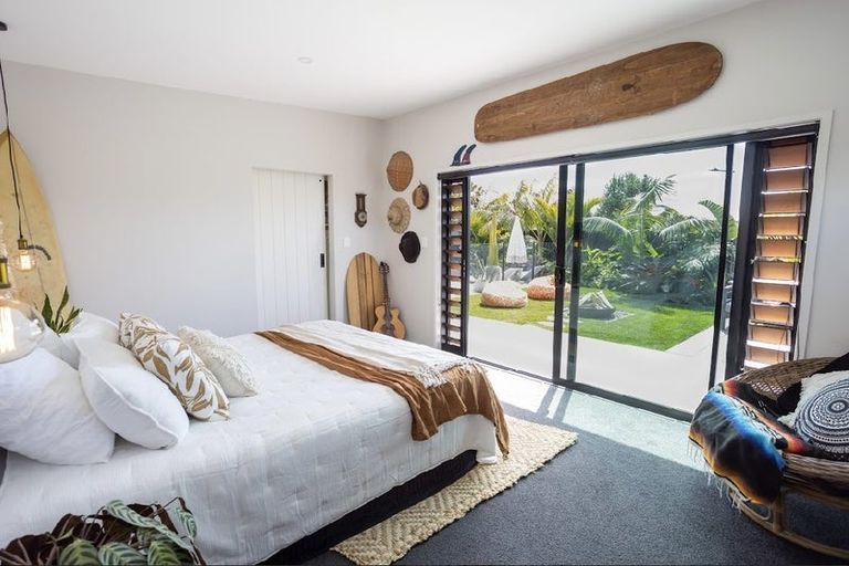 Photo of property in 4 Awatira Drive, Papamoa Beach, Papamoa, 3118