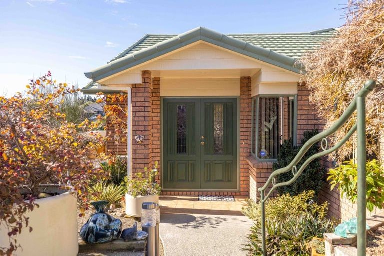 Photo of property in 39 Bayvista Close, Welcome Bay, Tauranga, 3112