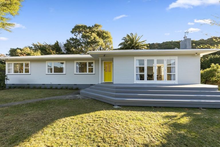 Photo of property in 22-24 Bledisloe Crescent, Wainuiomata, Lower Hutt, 5014