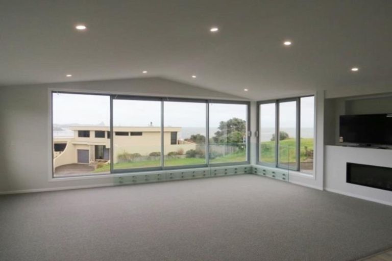 Photo of property in 3 Sackville Street, Fitzroy, New Plymouth, 4312