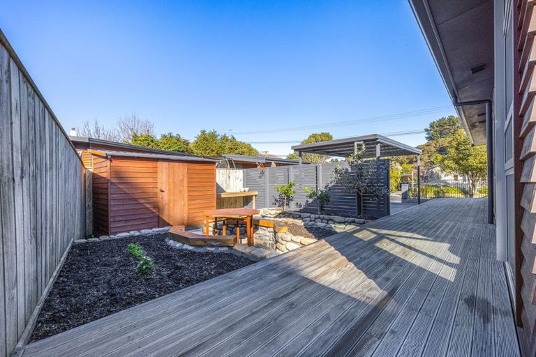 Photo of property in 39 Ruapehu Street, Paraparaumu, 5032