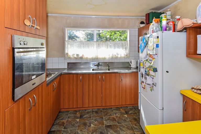 Photo of property in 129 Settlement Road, Papakura, 2110