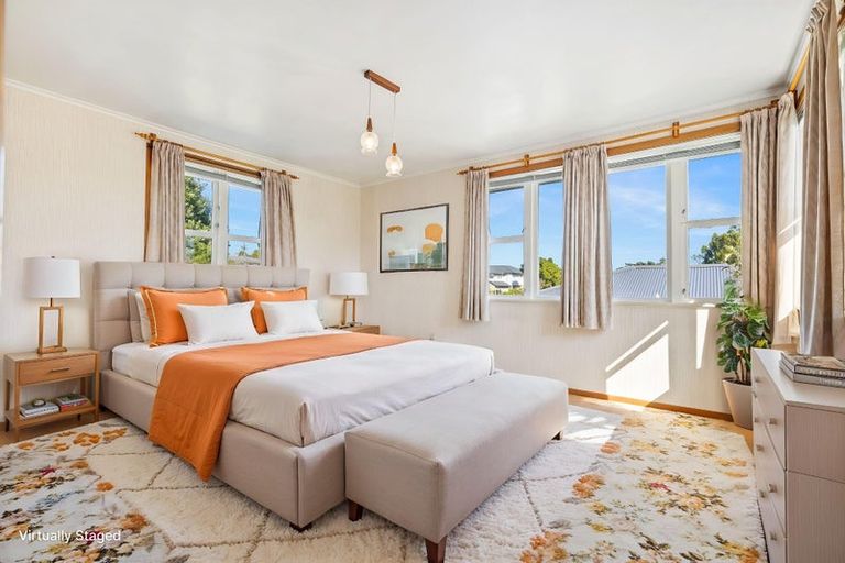 Photo of property in 30 Sylvan Crescent, Te Atatu South, Auckland, 0610