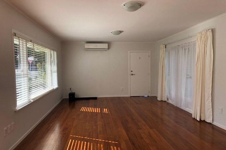 Photo of property in 5 Domain Lane, Mangere Bridge, Auckland, 2022