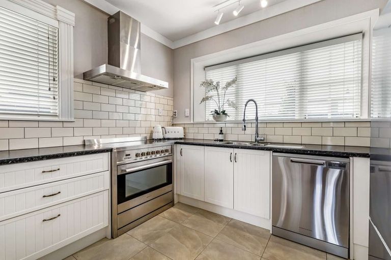 Photo of property in 43a Robertson Street, Glenholme, Rotorua, 3010