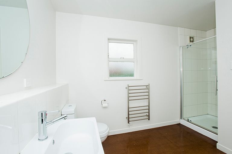 Photo of property in 12 Iranui Road, Inner Kaiti, Gisborne, 4010