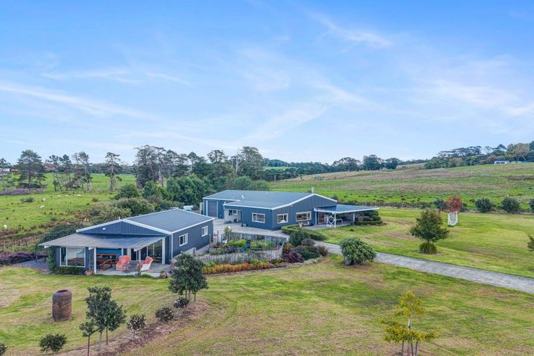 Photo of property in 170 Pomona Road, Kumeu, 0891