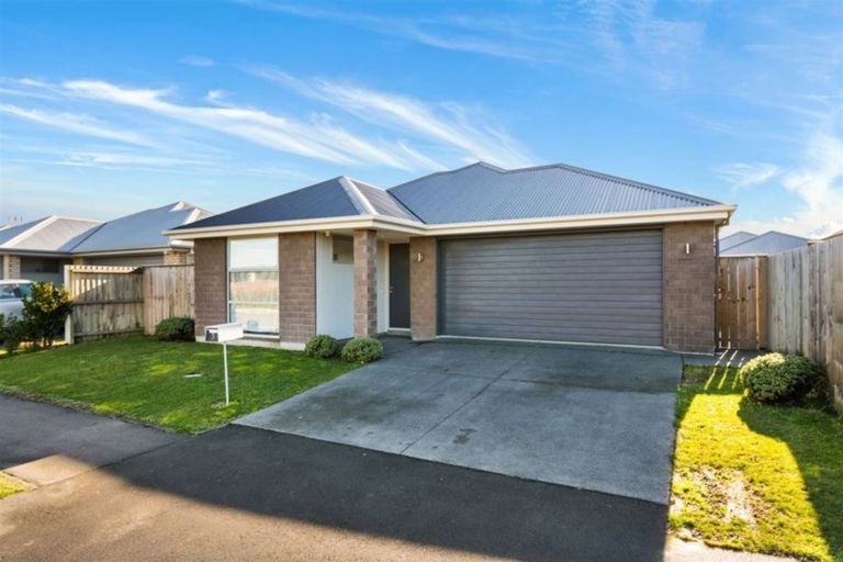 Photo of property in 5 Ader Close, Halswell, Christchurch, 8025