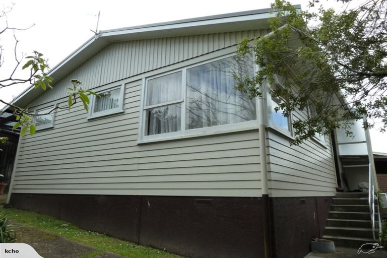 Photo of property in 2/25 Nutsey Avenue, Northcote, Auckland, 0627