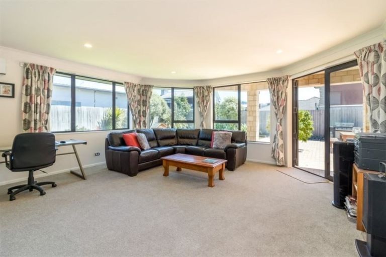 Photo of property in 103 Aston Drive, Waimairi Beach, Christchurch, 8083