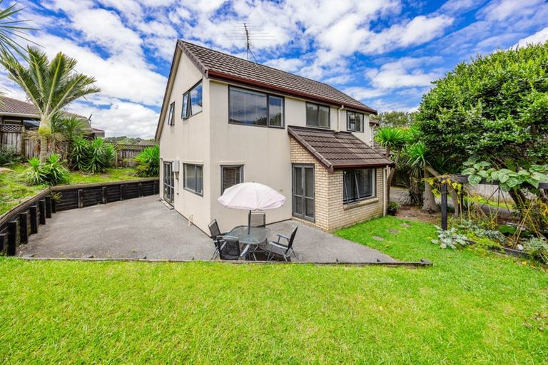 Photo of property in 31d Chieftain Rise, Goodwood Heights, Auckland, 2105