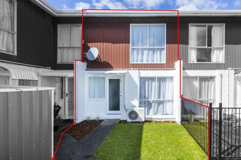 Photo of property in 9 Camp Street, Silverstream, Upper Hutt, 5019