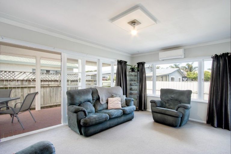 Photo of property in 58 Meeanee Road, Taradale, Napier, 4112