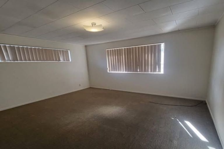 Photo of property in 8 Misty Place, Papatoetoe, Auckland, 2025