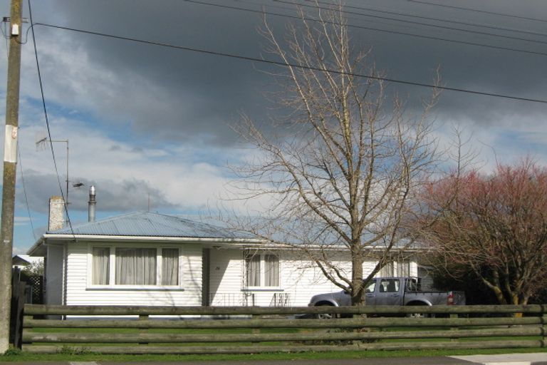 Photo of property in 16 Tucker Lane, Clive, 4102